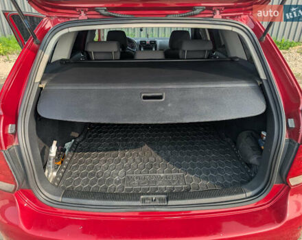 Червоний Фольксваген Гольф, об'ємом двигуна 1.4 л та пробігом 295 тис. км за 5000 $, фото 10 на Automoto.ua