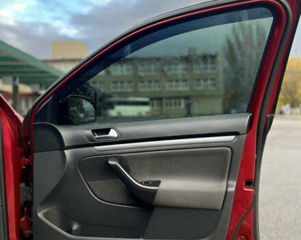 Красный Фольксваген Гольф, объемом двигателя 1.9 л и пробегом 295 тыс. км за 5699 $, фото 16 на Automoto.ua