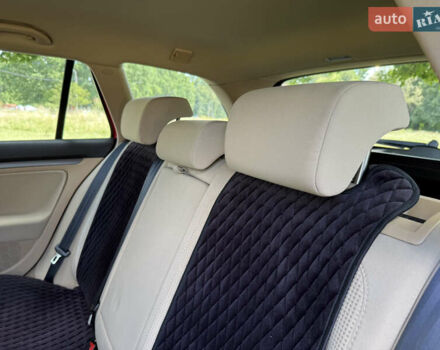 Червоний Фольксваген Гольф, об'ємом двигуна 1.6 л та пробігом 297 тис. км за 5999 $, фото 61 на Automoto.ua