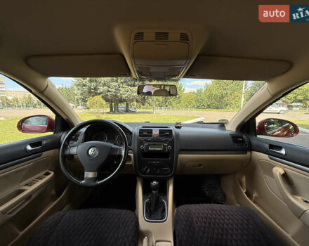 Червоний Фольксваген Гольф, об'ємом двигуна 1.6 л та пробігом 297 тис. км за 5999 $, фото 78 на Automoto.ua