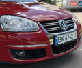 Червоний Фольксваген Гольф, об'ємом двигуна 1.6 л та пробігом 297 тис. км за 5999 $, фото 18 на Automoto.ua