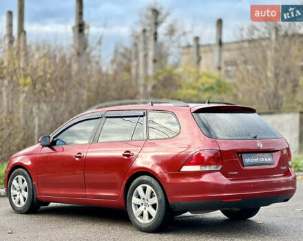 Красный Фольксваген Гольф, объемом двигателя 1.9 л и пробегом 295 тыс. км за 5699 $, фото 7 на Automoto.ua