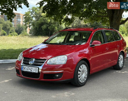 Червоний Фольксваген Гольф, об'ємом двигуна 1.6 л та пробігом 297 тис. км за 5999 $, фото 2 на Automoto.ua