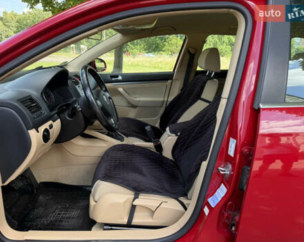 Червоний Фольксваген Гольф, об'ємом двигуна 1.6 л та пробігом 297 тис. км за 5999 $, фото 74 на Automoto.ua