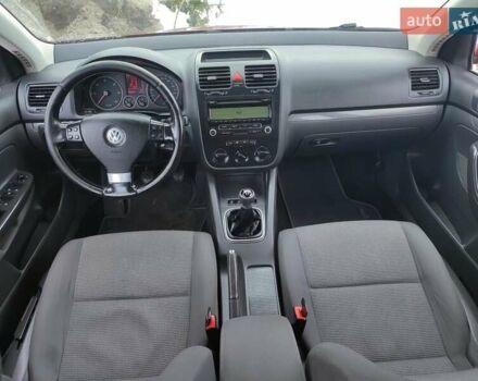 Червоний Фольксваген Гольф, об'ємом двигуна 1.9 л та пробігом 288 тис. км за 5200 $, фото 10 на Automoto.ua