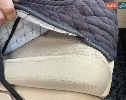 Червоний Фольксваген Гольф, об'ємом двигуна 1.6 л та пробігом 297 тис. км за 5999 $, фото 45 на Automoto.ua