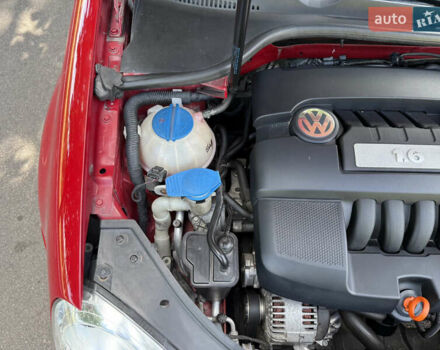 Червоний Фольксваген Гольф, об'ємом двигуна 1.6 л та пробігом 297 тис. км за 5999 $, фото 88 на Automoto.ua