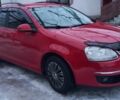 Красный Фольксваген Гольф, объемом двигателя 1.9 л и пробегом 305 тыс. км за 5999 $, фото 1 на Automoto.ua