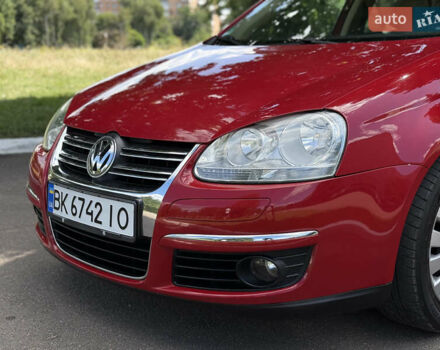 Червоний Фольксваген Гольф, об'ємом двигуна 1.6 л та пробігом 297 тис. км за 5999 $, фото 5 на Automoto.ua