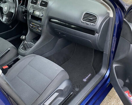 Червоний Фольксваген Гольф, об'ємом двигуна 0 л та пробігом 266 тис. км за 6550 $, фото 7 на Automoto.ua