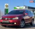 Красный Фольксваген Гольф, объемом двигателя 1.6 л и пробегом 240 тыс. км за 7777 $, фото 1 на Automoto.ua