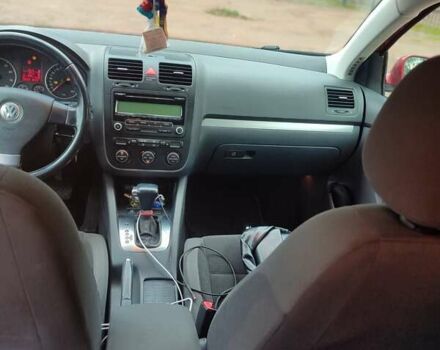 Червоний Фольксваген Гольф, об'ємом двигуна 1.4 л та пробігом 220 тис. км за 6400 $, фото 3 на Automoto.ua