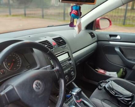 Червоний Фольксваген Гольф, об'ємом двигуна 1.4 л та пробігом 220 тис. км за 6400 $, фото 2 на Automoto.ua