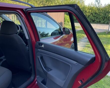 Красный Фольксваген Гольф, объемом двигателя 1.4 л и пробегом 225 тыс. км за 5100 $, фото 8 на Automoto.ua