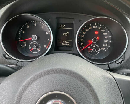 Червоний Фольксваген Гольф, об'ємом двигуна 0 л та пробігом 266 тис. км за 6550 $, фото 9 на Automoto.ua