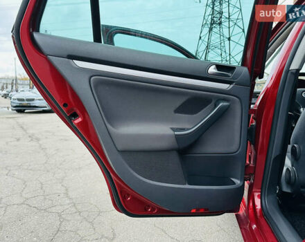 Червоний Фольксваген Гольф, об'ємом двигуна 1.39 л та пробігом 227 тис. км за 7800 $, фото 16 на Automoto.ua