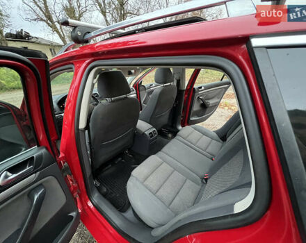 Красный Фольксваген Гольф, объемом двигателя 1.9 л и пробегом 305 тыс. км за 6600 $, фото 24 на Automoto.ua