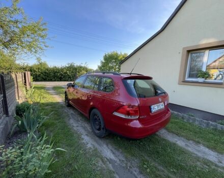 Красный Фольксваген Гольф, объемом двигателя 1.4 л и пробегом 225 тыс. км за 5100 $, фото 3 на Automoto.ua