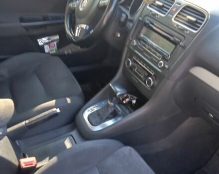 Красный Фольксваген Гольф, объемом двигателя 1.6 л и пробегом 3 тыс. км за 7800 $, фото 5 на Automoto.ua