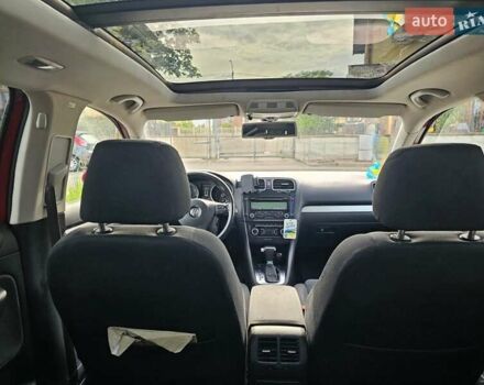 Червоний Фольксваген Гольф, об'ємом двигуна 1.6 л та пробігом 268 тис. км за 7900 $, фото 6 на Automoto.ua