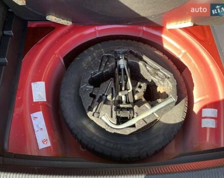 Красный Фольксваген Гольф, объемом двигателя 1.6 л и пробегом 186 тыс. км за 8600 $, фото 2 на Automoto.ua