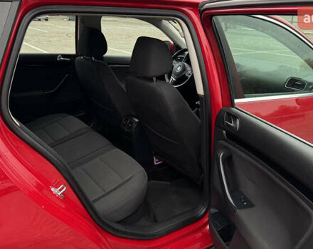 Червоний Фольксваген Гольф, об'ємом двигуна 1.6 л та пробігом 224 тис. км за 7499 $, фото 24 на Automoto.ua