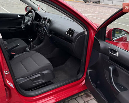 Червоний Фольксваген Гольф, об'ємом двигуна 1.6 л та пробігом 224 тис. км за 7499 $, фото 21 на Automoto.ua