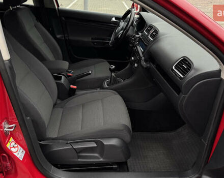 Червоний Фольксваген Гольф, об'ємом двигуна 1.6 л та пробігом 224 тис. км за 7499 $, фото 22 на Automoto.ua