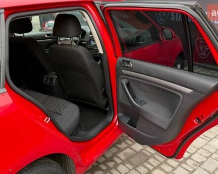 Червоний Фольксваген Гольф, об'ємом двигуна 1.2 л та пробігом 113 тис. км за 7200 $, фото 34 на Automoto.ua