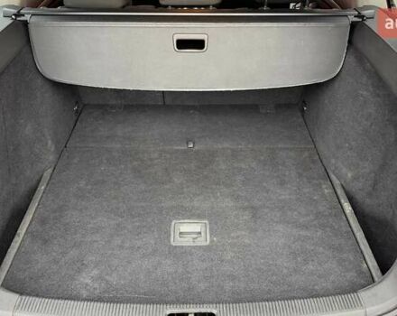 Червоний Фольксваген Гольф, об'ємом двигуна 1.2 л та пробігом 113 тис. км за 7200 $, фото 15 на Automoto.ua