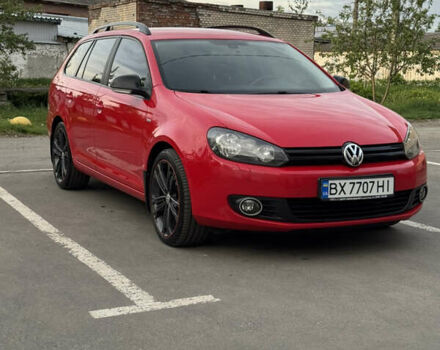 Фольксваген Гольф 2012 в Хмельницком на Automoto.ua Красный Фольксваген Гольф, объемом двигателя 1.6 л и пробегом 238 тыс. км за 7900 $, фото 2 на Automoto.ua