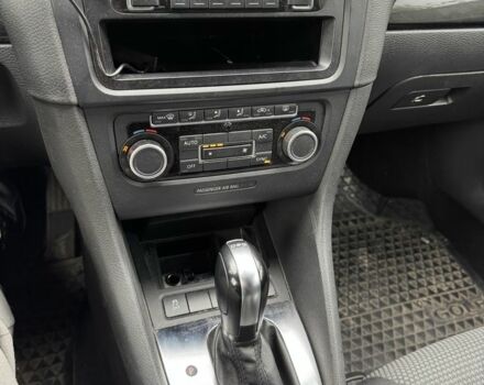 Красный Фольксваген Гольф, объемом двигателя 1.4 л и пробегом 169 тыс. км за 6500 $, фото 5 на Automoto.ua