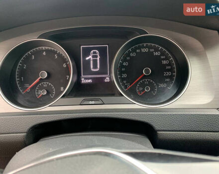 Красный Фольксваген Гольф, объемом двигателя 1.4 л и пробегом 230 тыс. км за 8200 $, фото 6 на Automoto.ua