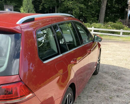 Красный Фольксваген Гольф, объемом двигателя 1.6 л и пробегом 293 тыс. км за 12100 $, фото 5 на Automoto.ua