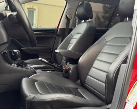 Красный Фольксваген Гольф, объемом двигателя 1.97 л и пробегом 201 тыс. км за 12400 $, фото 20 на Automoto.ua