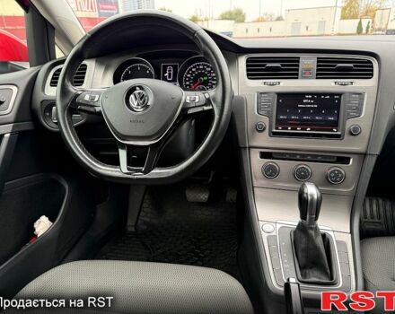 Червоний Фольксваген Гольф, об'ємом двигуна 2 л та пробігом 100 тис. км за 13300 $, фото 6 на Automoto.ua