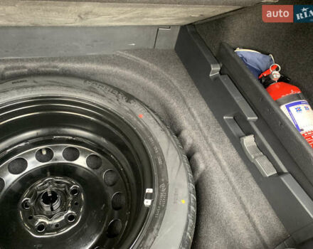 Червоний Фольксваген Гольф, об'ємом двигуна 1.4 л та пробігом 224 тис. км за 9500 $, фото 35 на Automoto.ua