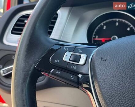 Червоний Фольксваген Гольф, об'ємом двигуна 2 л та пробігом 177 тис. км за 13490 $, фото 43 на Automoto.ua