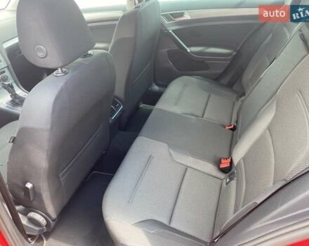 Червоний Фольксваген Гольф, об'ємом двигуна 1.6 л та пробігом 219 тис. км за 12300 $, фото 11 на Automoto.ua