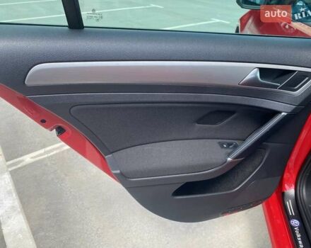 Червоний Фольксваген Гольф, об'ємом двигуна 1.6 л та пробігом 219 тис. км за 12300 $, фото 12 на Automoto.ua