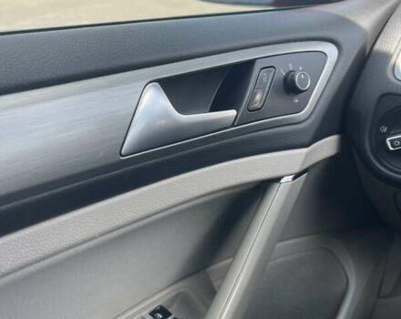 Красный Фольксваген Гольф, объемом двигателя 2 л и пробегом 67 тыс. км за 18000 $, фото 62 на Automoto.ua