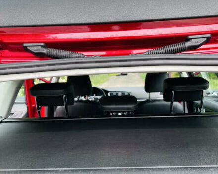 Красный Фольксваген Гольф, объемом двигателя 1.6 л и пробегом 293 тыс. км за 12100 $, фото 26 на Automoto.ua