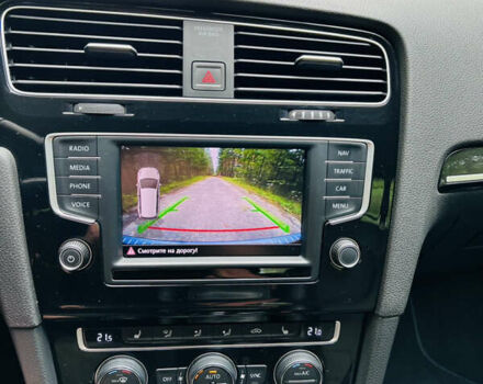 Красный Фольксваген Гольф, объемом двигателя 1.6 л и пробегом 293 тыс. км за 12100 $, фото 19 на Automoto.ua