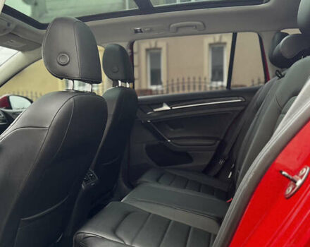 Красный Фольксваген Гольф, объемом двигателя 1.97 л и пробегом 201 тыс. км за 12400 $, фото 18 на Automoto.ua