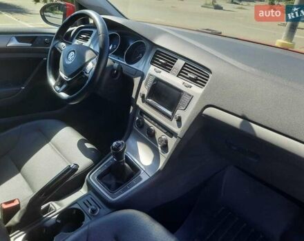 Червоний Фольксваген Гольф, об'ємом двигуна 1.97 л та пробігом 195 тис. км за 12300 $, фото 15 на Automoto.ua