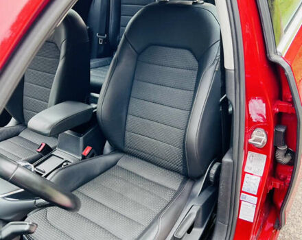 Красный Фольксваген Гольф, объемом двигателя 1.6 л и пробегом 293 тыс. км за 12100 $, фото 18 на Automoto.ua