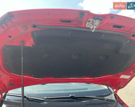 Красный Фольксваген Гольф, объемом двигателя 2 л и пробегом 67 тыс. км за 18000 $, фото 52 на Automoto.ua