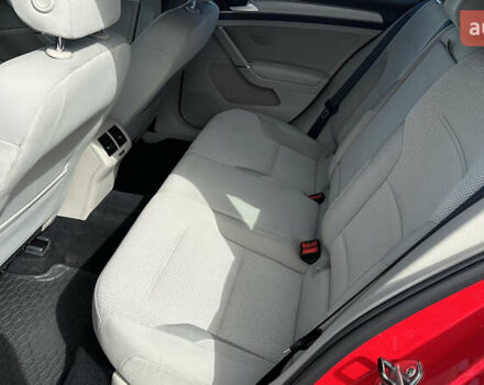 Красный Фольксваген Гольф, объемом двигателя 1.97 л и пробегом 177 тыс. км за 12400 $, фото 7 на Automoto.ua