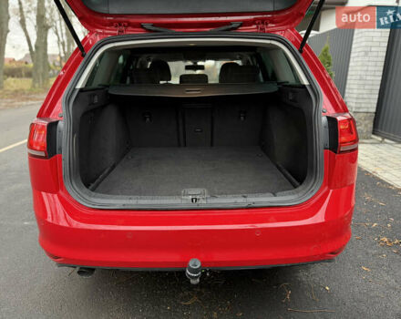 Красный Фольксваген Гольф, объемом двигателя 1.6 л и пробегом 233 тыс. км за 11500 $, фото 27 на Automoto.ua