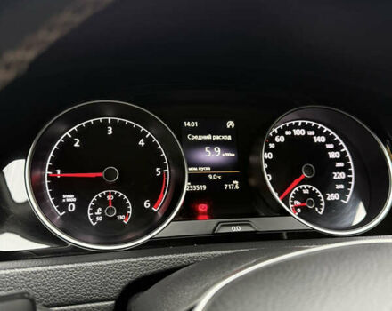 Красный Фольксваген Гольф, объемом двигателя 1.6 л и пробегом 233 тыс. км за 11500 $, фото 42 на Automoto.ua